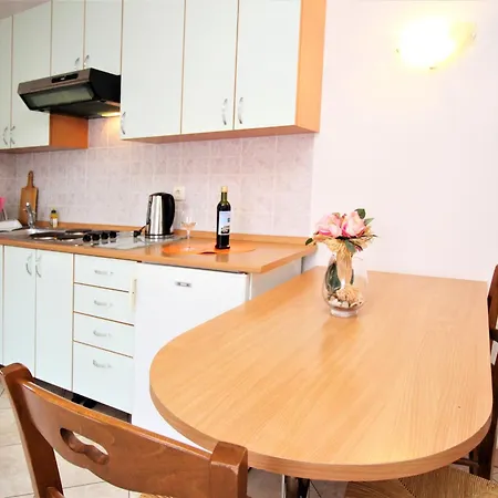 Apartment By The Sea Baska, Krk - 22725 Baska (Krk)