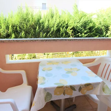 Apartment By The Sea Baska, Krk - 22725 Baska (Krk)